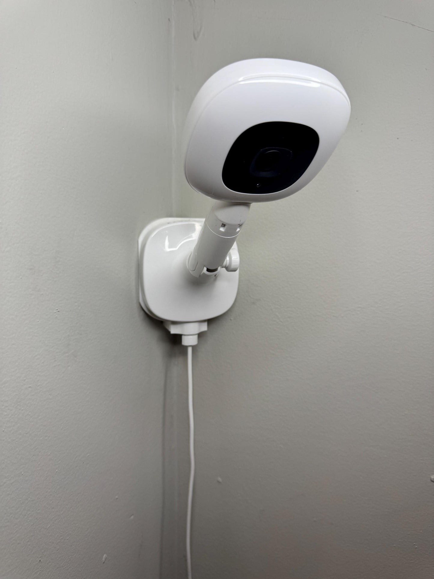 Corner Mount Adapter Compatible with Nanit Wall Mount - image 2